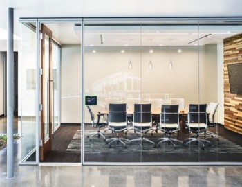 Şüşə Qapı və Arakəsmə Nümunəsi 7